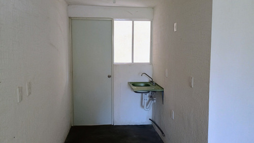 Departamento En Venta-jardin De Petunia, Jardines De Castalias, Rancheria Buenavista, Zumpango, Edomex (30659536988)