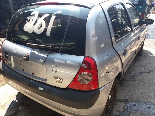 Sucata Renault Clio 1.6 16v 2005 (somente Peças)