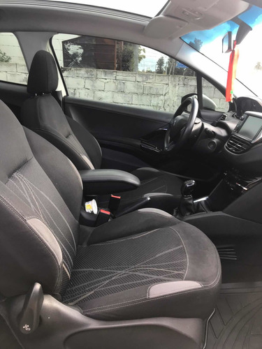 Peugeot 208 Active Nivel 6