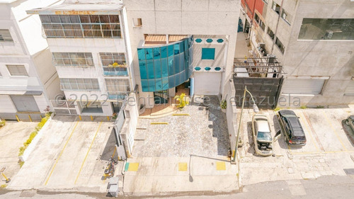 Imagen 8 de 14 de Se Vende Hermoso Edificio De 3 Pisos Ubicado En La Única Calle Industrial De Prados Del Este Código: 22-13487