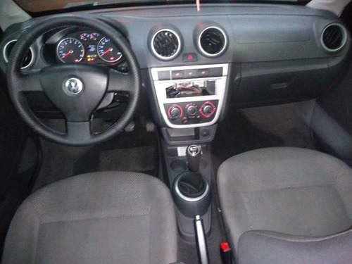 Vw Voyage Cinza 1.0/8v - 2010/2011