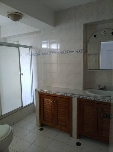 Imagen 22 de 24 de Dorata Realty Vende Hermoso Apartamento Res. Canaima Valles De Camoruco
