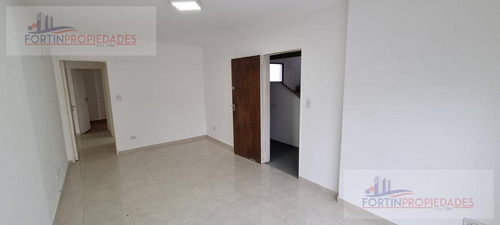 Imagen 3 de 15 de Departamento En Venta De 3 Hab. - La Plata (centro)