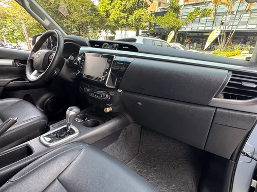 Toyota Hilux 2.4 Diésel 4X4