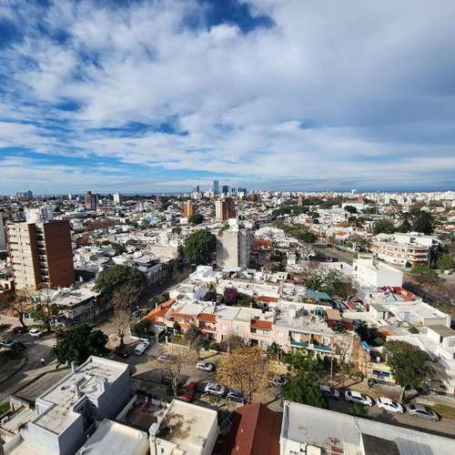 Venta Apartamento Parque Batlle 2 Dormitorios Piso 15.