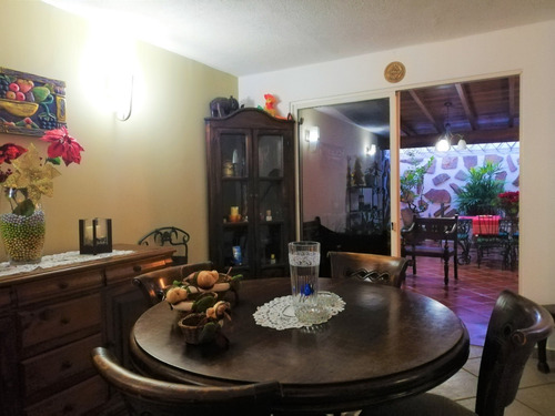 Imagen 6 de 27 de Lujosa E Impecable Casa En El Valorado Conjunto Terrazas Buenaventura I