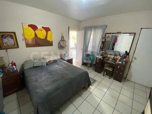 Casa En Venta, Calle Ignacio Allende #1225, Colonia Insurgentes