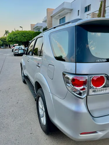 Toyota Fortuner 2.7l 4x2