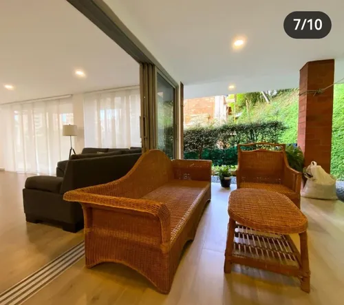 Casa En Venta En San Remo. Cod V12622