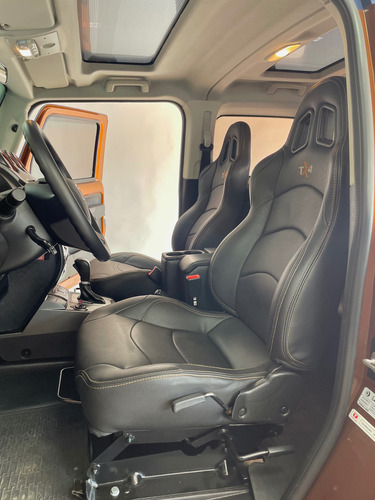 Troller T4 3.2 2p
