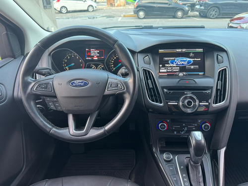 Ford Focus 2.0 Titanium Flex Powershift 5p