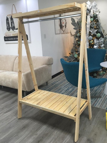 Rack Exhibidor De Madera Para Venta De  Ropa/desarmable 