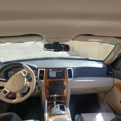 Imagen 8 de 16 de Jeep Grand Cherokee