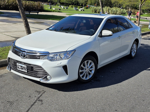 Toyota Camry 2.5 L4 At