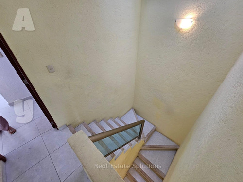 Casa En Renta 3 Recámaras, 2 Niveles, Residencial Las Torres 2, Cancún