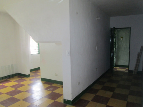 Imagen 3 de 11 de San Cayetano,oportunidad Rentando 6 Aptos Y Opcional 2 Mas!