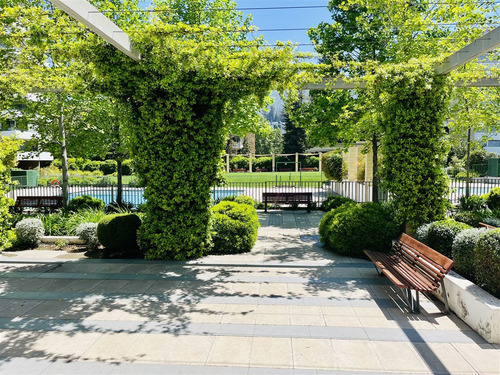 En Condominio: Colegio Manquehue / Sport Francés