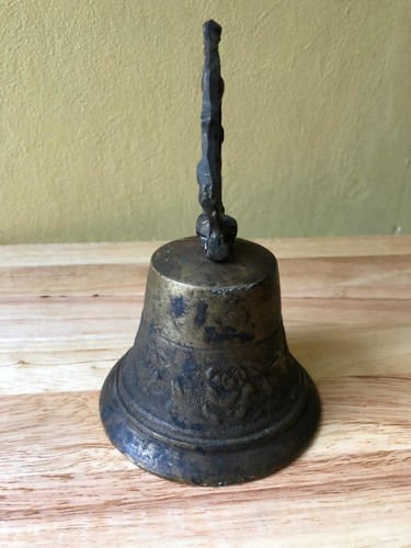 Imagen 2 de 10 de Campana Antigua De Bronce, Rosas