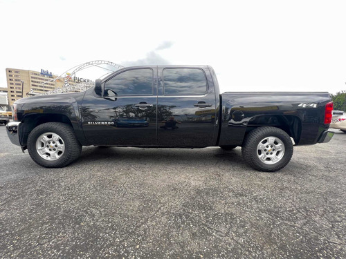 Imagen 3 de 15 de Chevrolet Silverado Doble Cabina