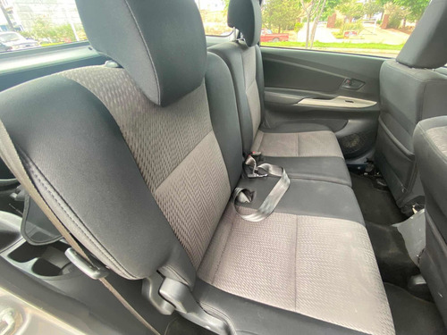 Imagen 8 de 13 de Toyota Avanza 1.5 Premium 99hp Mt 2015