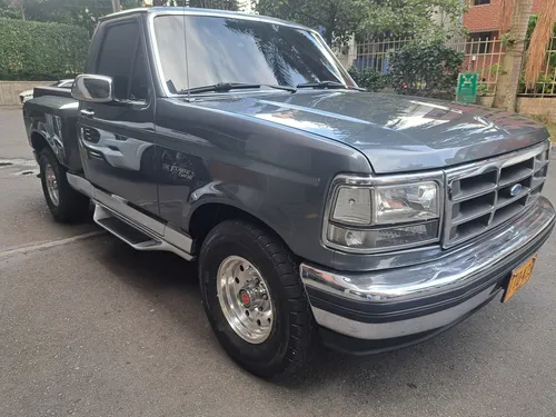 Ford F-150 5.0 Xlt Flare Side