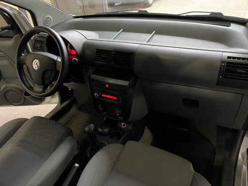 Imagen 12 de 14 de Volkswagen Suran 2010 1.6 Comfortline 101cv 11a