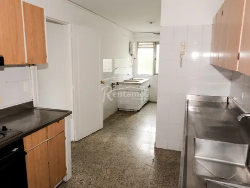 Apartamento En Arriendo En Castropol. Cod A776181