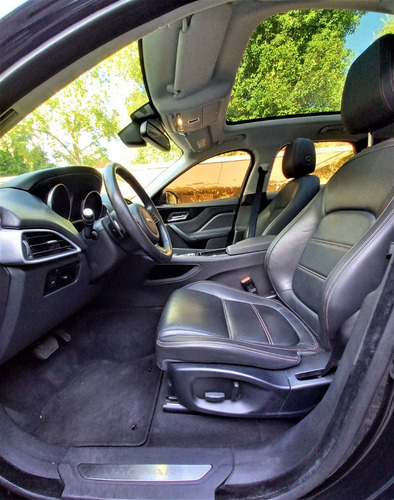 Imagen 9 de 10 de Jaguar F-pace V6 340hp
