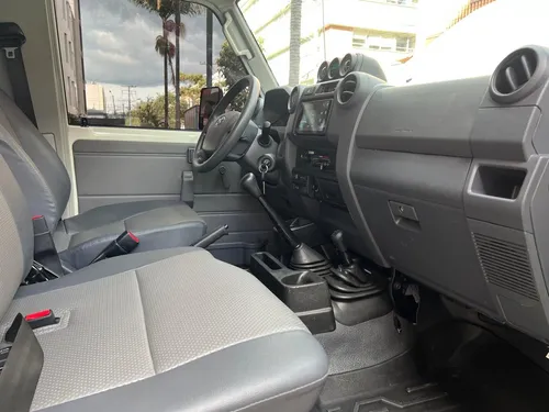 Toyota Land Cruiser Grj79 4.0 Gasolina