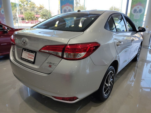 Toyota Yaris S Mt L4 Fwd 1.5 L 2021