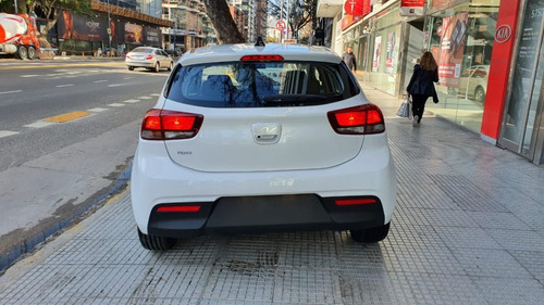 Imagen 5 de 14 de Kia Rio Sx At 1.6 Sc (linea 2023)