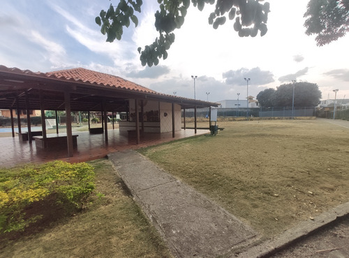 Imagen 29 de 30 de Venta De Casa 2 Pisos Urbanizacion Plaza Caribe Barquisimeto Lara 0424-5935697 Reinaldo Azcunes #23-19894 Rja