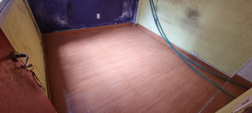 En Venta En Caseros Ph Al Fondo De 3 Amb. Con Patio Y Parrilla Propia. F: 9693