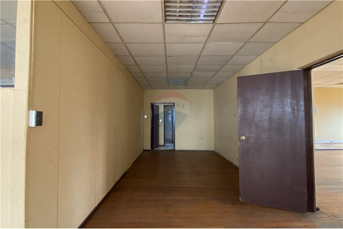 Imagen 10 de 30 de Planta De Oficinas De 860m2, Calle Aldunate, Temuco