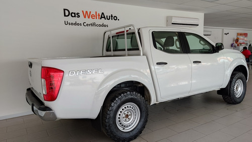 Imagen 12 de 13 de Nissan Np300 Doble Cab Diesel 4x4 Dt Mt 2018