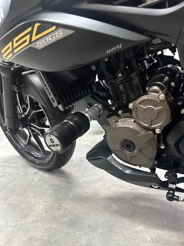 Gixxer 250, Modelo 2024, Con Accesorios. Negociable