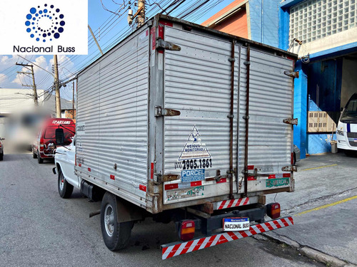 Ford F2000 Baú Caminhonete No Documento