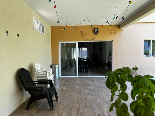 Imagen 2 de 28 de Venta Casa 3 Amb. En Villa Udaondo, Ituzaingo