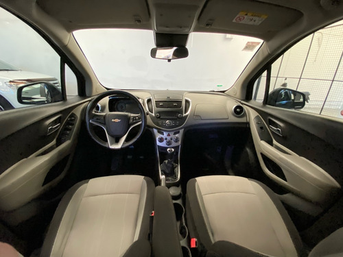 Imagen 7 de 14 de Chevrolet Tracker 1.8 Ltz 4x2 2014