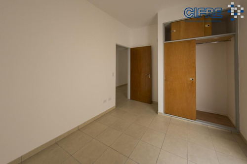 Ph A Estrenar De 2 Ambientes En Planta Baja Lateral Con Patio.