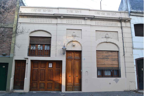 Casa Venta La Plata 4 Dormitorios Quincho Y Pileta