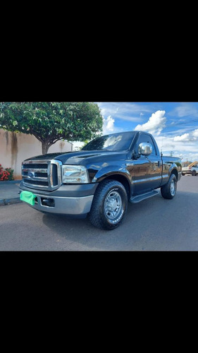 Ford F-250 3.9 Xlt 4x4 2p