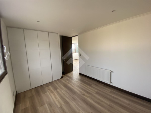 Casa En Venta De 4 Dorm. En Colina Brisas Norte