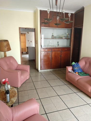 Imagen 6 de 27 de Venta Casa 2 Dormitorios, Garage Y Patio En Tolosa 530 Y 117