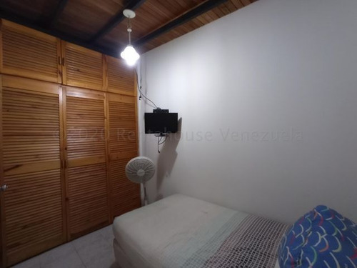 Imagen 4 de 11 de Linda Y Confortable Casa Ubicada En Urbanización Privada De La Morita Mfc 22-13923