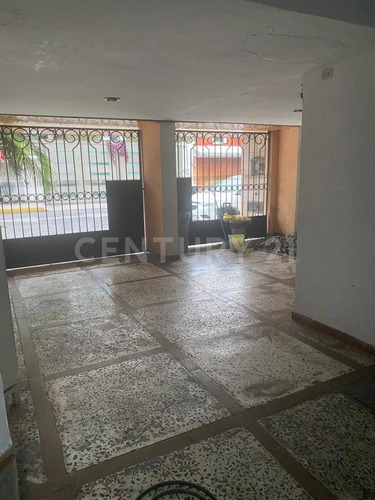 Casa En Venta En Fraccionamiento Privado, Residencial Acoxpa