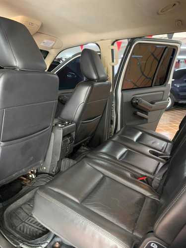 Imagen 9 de 11 de Ford Explorer 4.6 V8