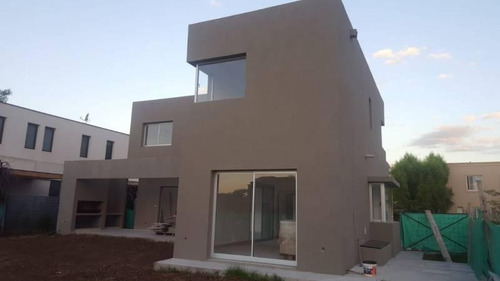 Imagen 5 de 11 de Excelente Casa Venta 3 Dormitorios A Estrenar En Barbarita