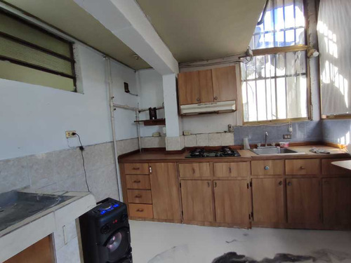 Apartamento En Alquiler Amoblado Plaza Sucre 400