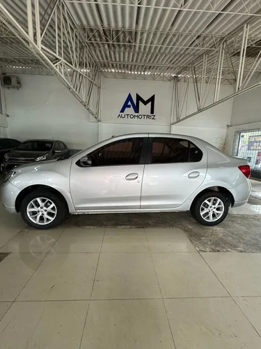 Renault Logan 1.6 Privilege / Intens